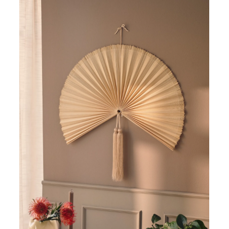 éventail décoratif fait main